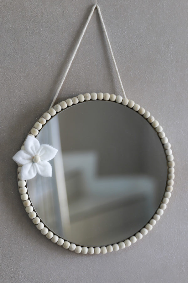 Miroir naturel fleur blanche